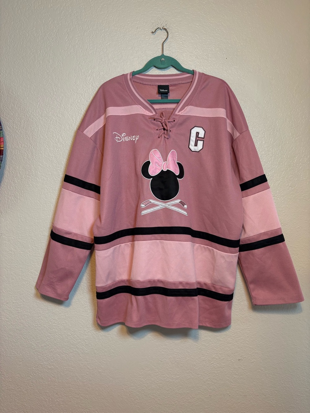 Disney Minnie Mouse BoxLunch Box Lunch Pink #28 Hockey Jersey XL Oversized